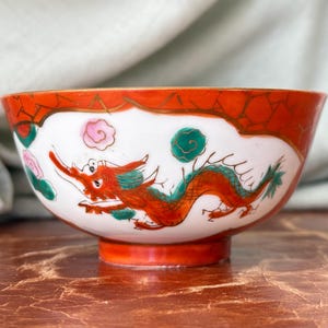 Chinese Hand Painted Dragon And Phoenix Bowl Chinese Republic Era Circa 1930’s Porcelain Rice Bowl PC4105