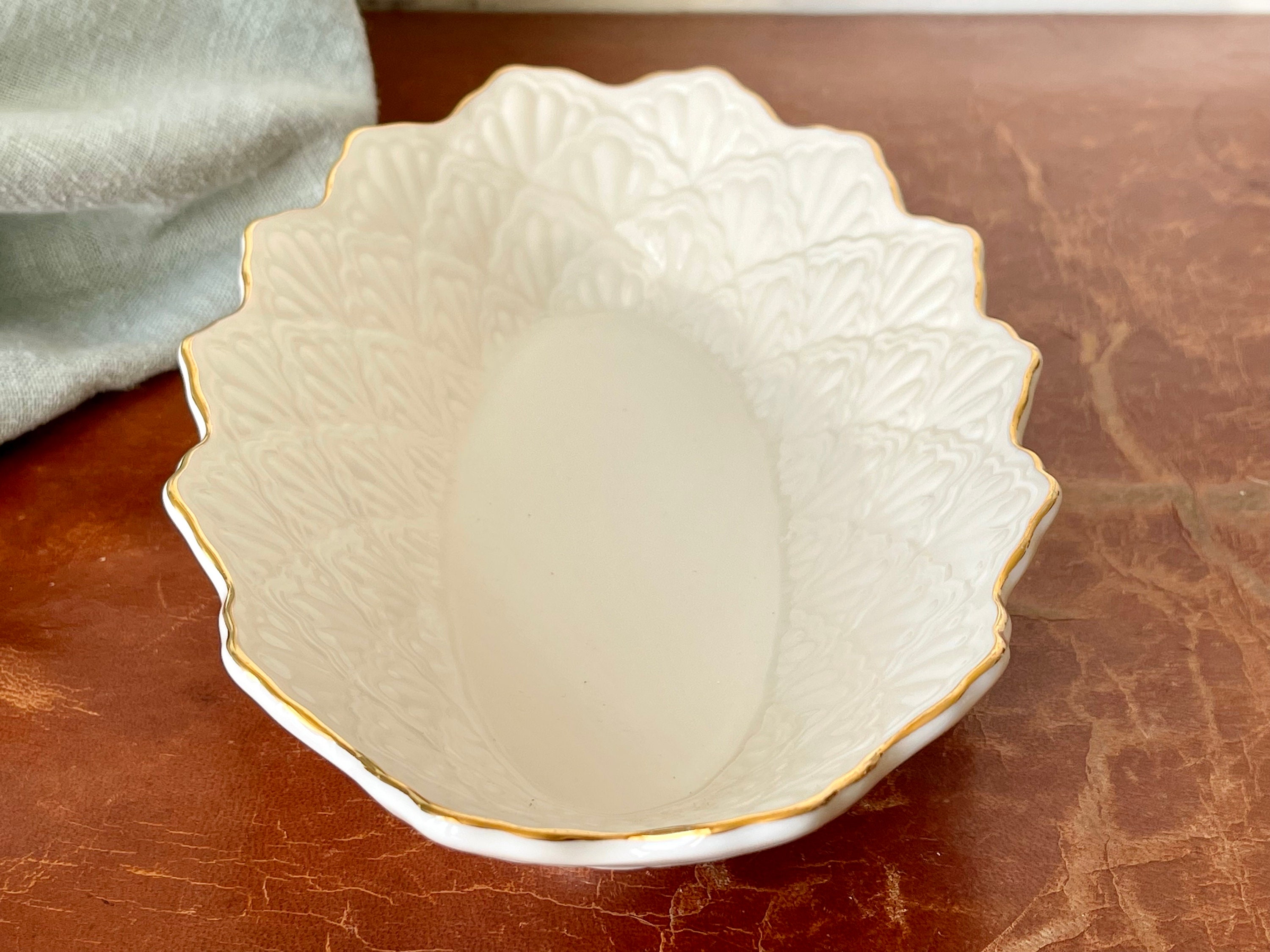 LENOX ボウル Lenox Serving Bowl Vintage Lenox Cream Bone China Made in the