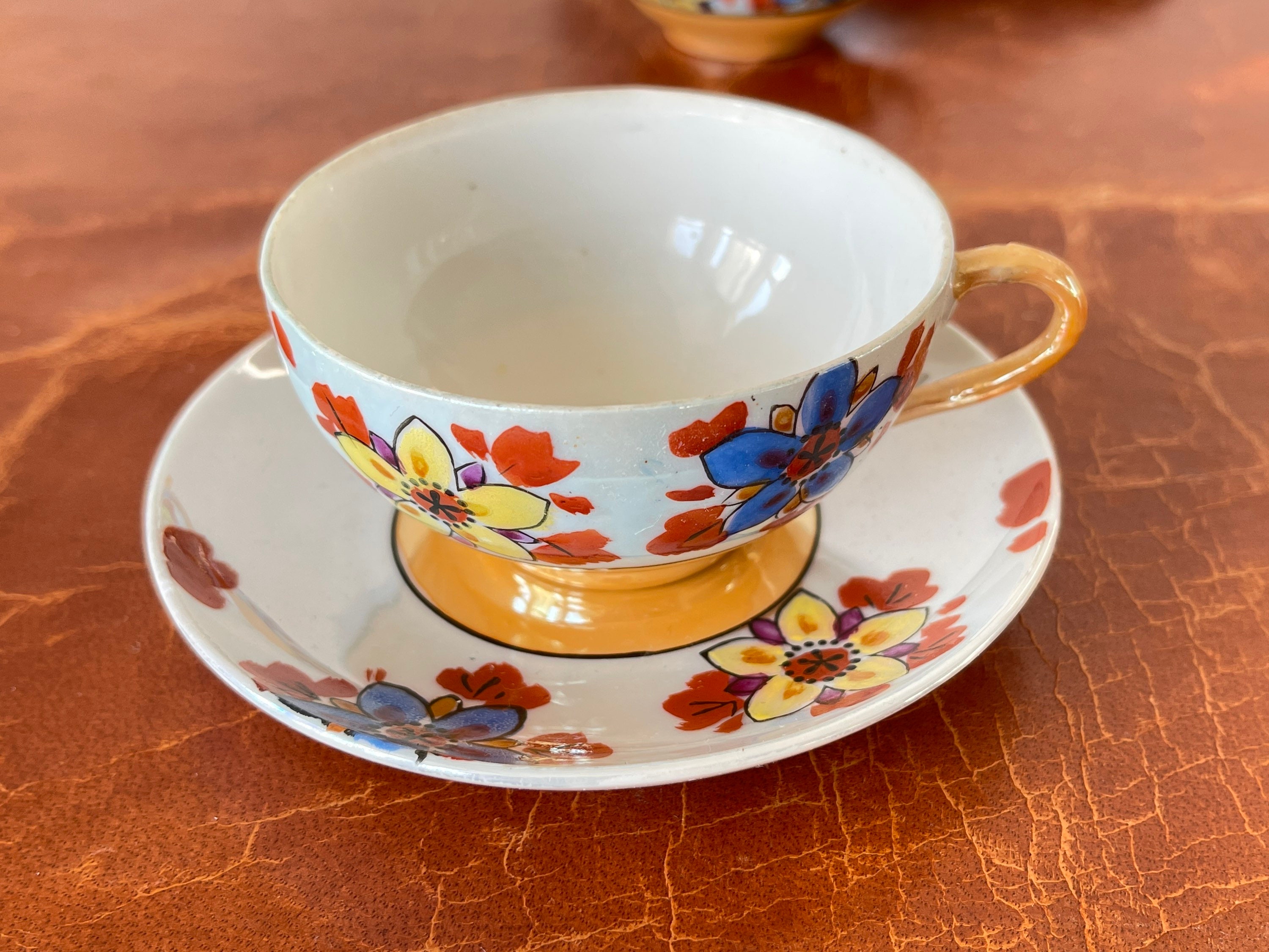 Vintage Japanese Porcelain Lusterware Tea Cups 6 Piece Vintage Japanese Porcelain Lusterware Tea Cups 6 Piece
