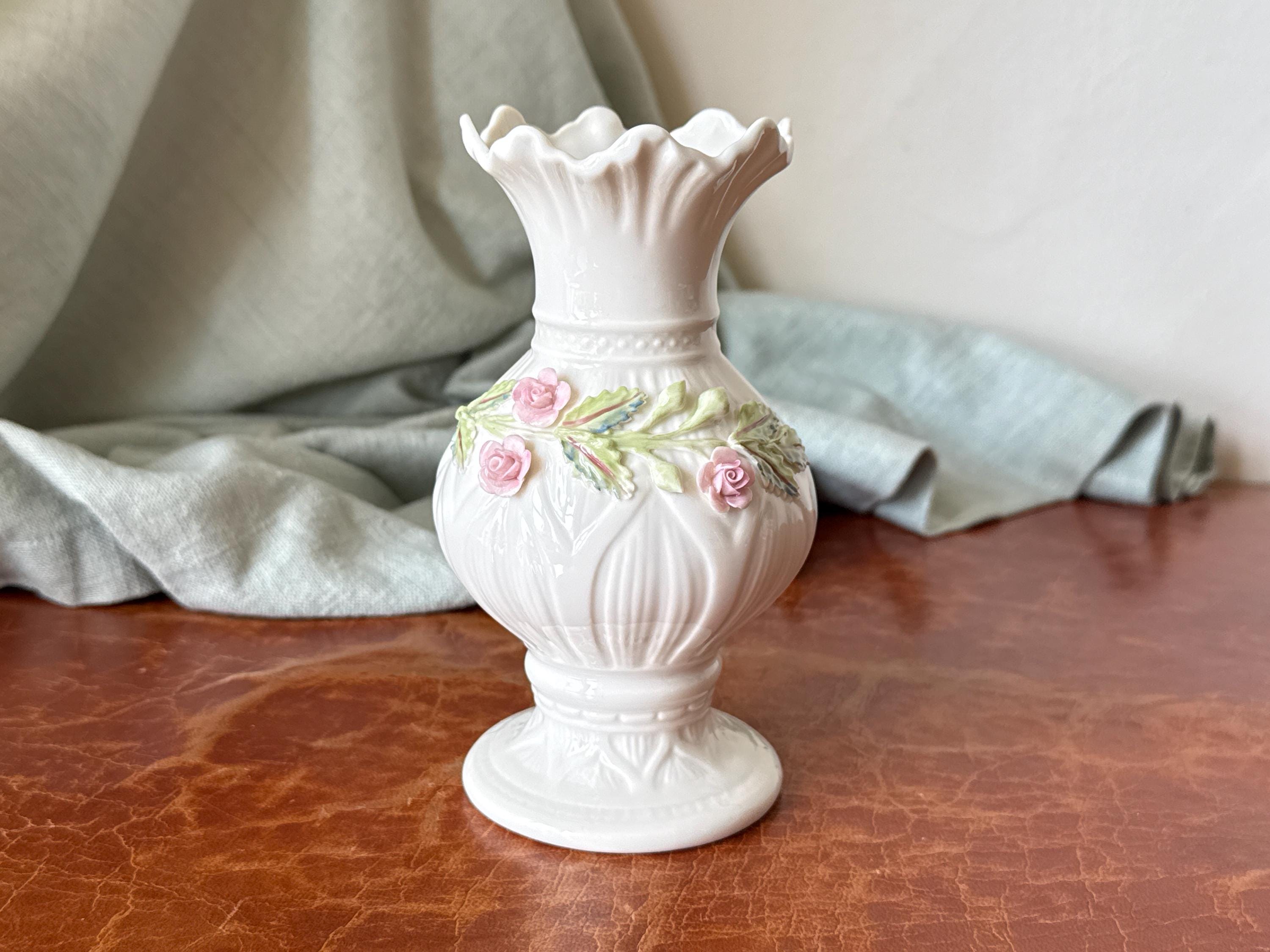 belleek ベリーク 花瓶①アイボリー Belleek Vases for sale - eBay