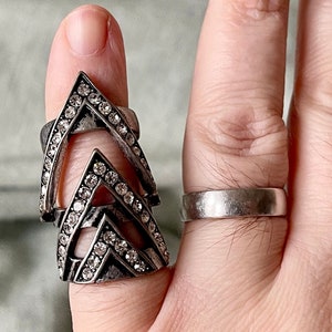 Gauntlet Knuckle Ring Hinged Articulted Silver Rhinestone Ring US Size 7-1/2 Gothic Armor Ring CJ941