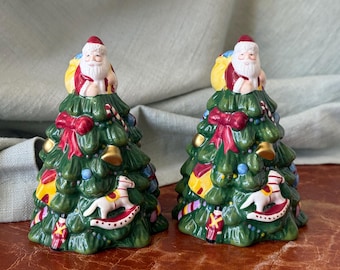 Spode Christmas Tree Salt and Pepper Shakers Hand Painted 3-D Spode Christmas Tree Ceramic Holiday Tableware PC4288