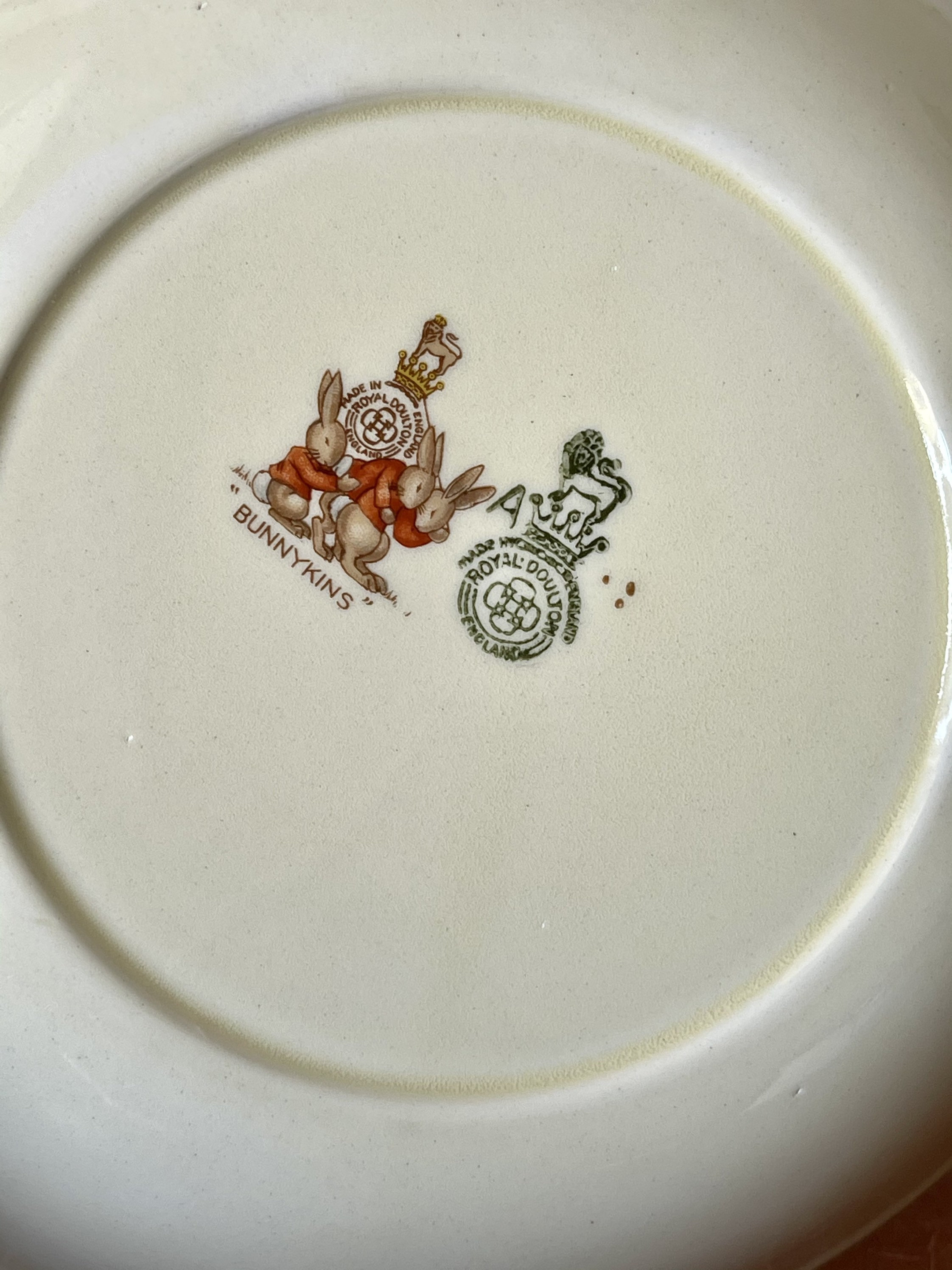 美品.セール中　vintage ロイヤルドルトン Bunnykins RARE Bunnykins Mug and Bowl Royal Doulton 1937-1940 Double Stamp