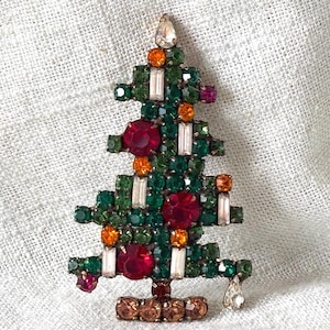 Weiss Christmas Tree Brooch Pin 6 Candle Multi Color Rhinestone Holiday Pin Rare Albert Weiss Geometric Christmas Tree Brooch CJ1022