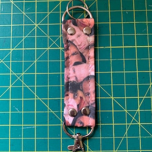 Key Fob - Keychain - The Office TV Show - Dundler Miffin - Jim and Pam - Michael Scott