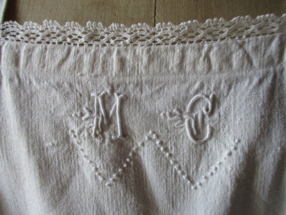 French vintage linen 40 bust chemise. 1930s linen