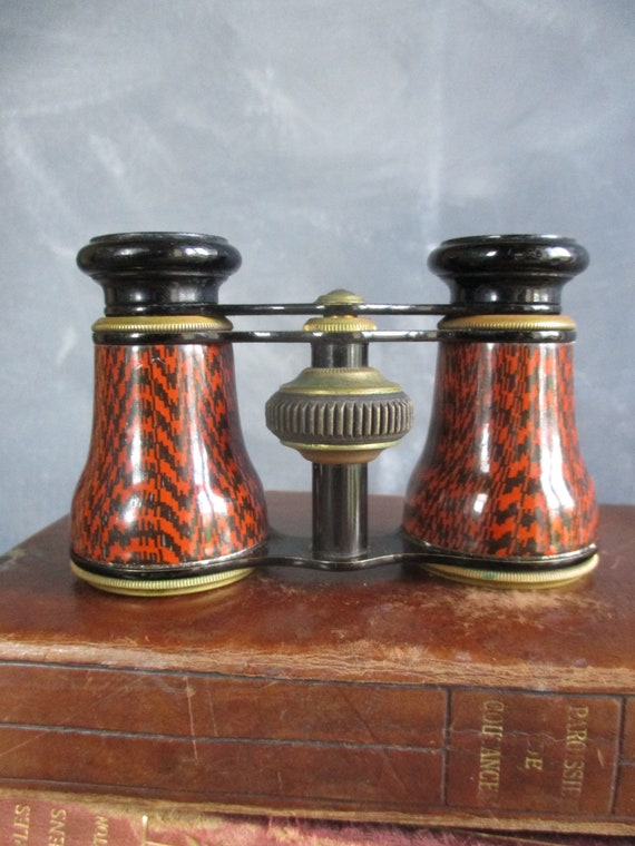Opera glasses. French vintage binoculars. French o