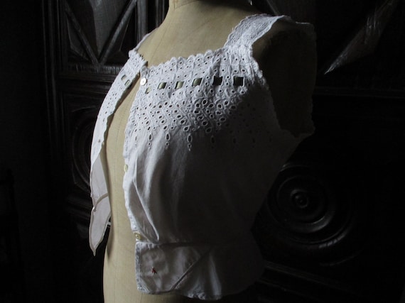 Antique corset cover. Historical costume. White co