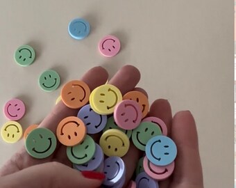 Moderne Geburtstags Smiley Tischdeko Konfetti Acryl | nachhaltig und wiederverwendbar | Deko Ideen Geburtstag | Konfetti Glitzer