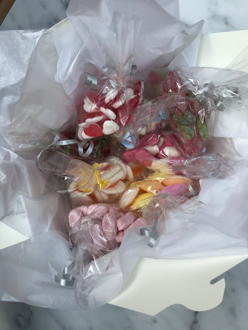 Personalised message Wedding anniversary husband fiance gifts 8 x Pic n Mix sweet bags wife Free postage Sweets ANNIVERSARY GIFT BOX