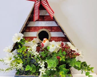Primitive Patriotic Floral Tabletop Decor, 3D Faux Birdhouse Wreath Attachment Farmhouse Birdhouse Door Hanger, Cottage Core Centerpiece