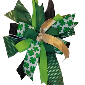 St. Patrick&#39;s Day Bow, Large Green Mixed Bow, Shamrock Bow, Green Gold Bow, Spring Decor, Lantern Bow, Mailbox Bow, Gift