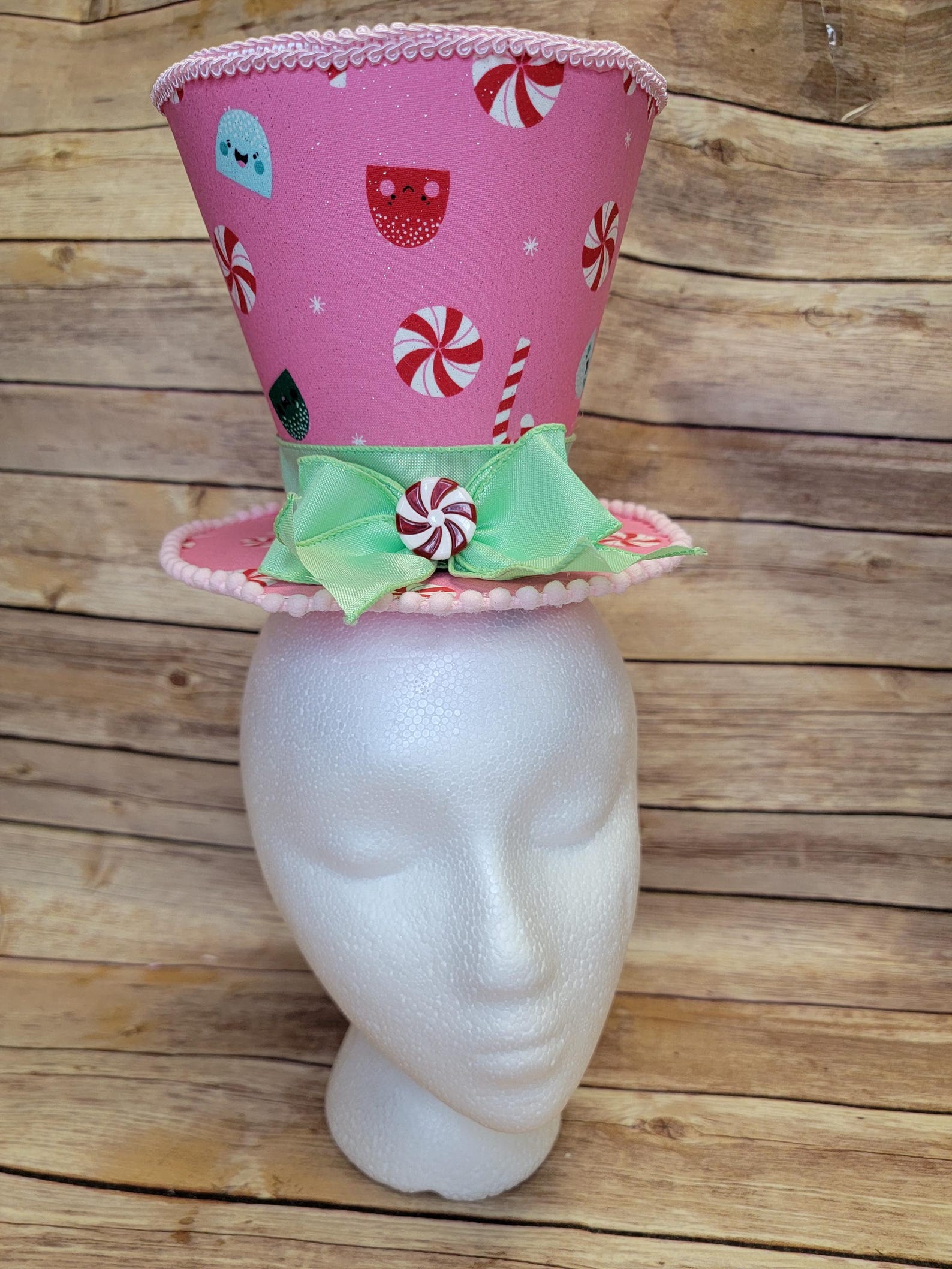 Top Hat in Pink for Christmas Candy Land