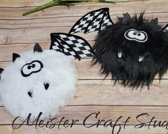 Harlequin Halloween Bats, Furry Bat Wreath Attachment, Trick or Treat Decor, Fuzzy Bat Decoration, Fall Wreath Attachment, Halloween Decor