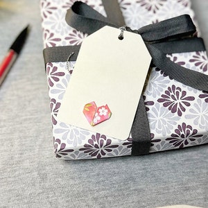 Etiquetas de regalo de corazón pequeño, etiquetas de regalo Kraft hechas a mano, etiquetas de regalo de corazón de origami, mini etiquetas de regalo con cordel, envoltura de regalo navideño, etiquetas de nombre de regalo