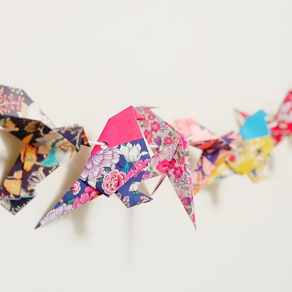 Origami Multi-Bird Paper Garland, Original Paper Art, Bedroom / Party Bird Bunting, Paper Nursery Decorations