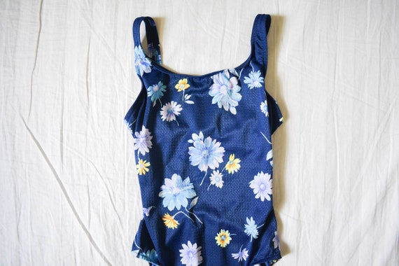 vintage fitted floral one piece swimsuit | vintag… - image 3