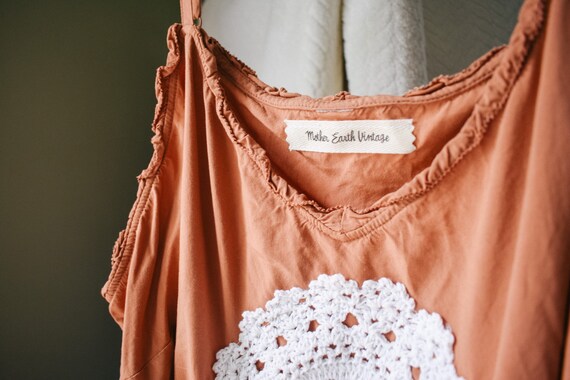 flower crochet doily + burnt orange crop top REWO… - image 10