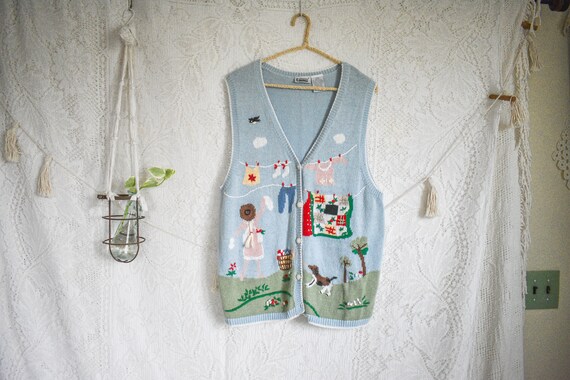 L- vintage Capacity 'Clothes Line' knit vest over… - image 3