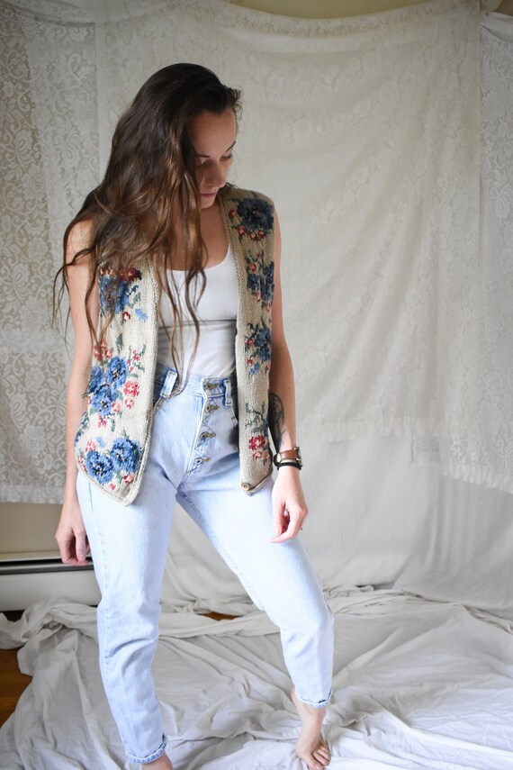 floral sweater vest