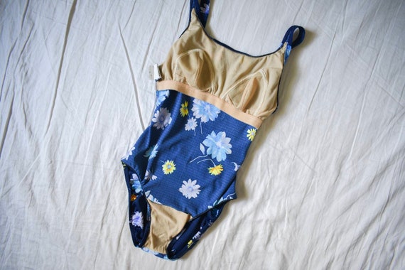 vintage fitted floral one piece swimsuit | vintag… - image 7
