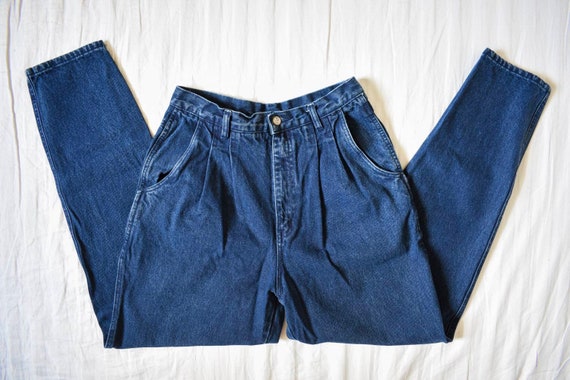 vintage Bill Blass dark wash jeans | 80s pleated … - image 3
