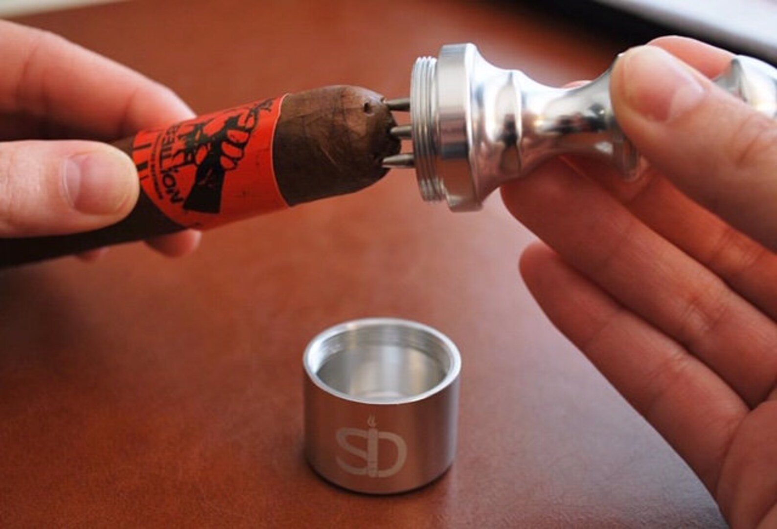 How To Use A Cigar Punch Cutter at Amanda Beers blog