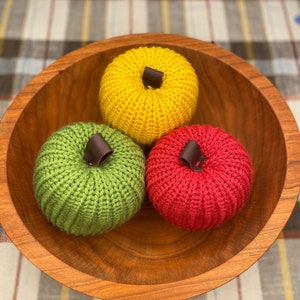 Farmhouse Apples, Apple Decor, Teacher Appreciation Gift, Back to School Present, Apple Decor for Kitchen Decoration, Apple Decorations