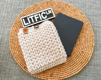 eReader Sleeve, Crocheted eReader Sleeve, Kindle Sleeve, iPad Mini Sleeve, Tablet Sleeve, Kindle Paperwhite Sleeve, Kobo Sleeve, Nook Cover