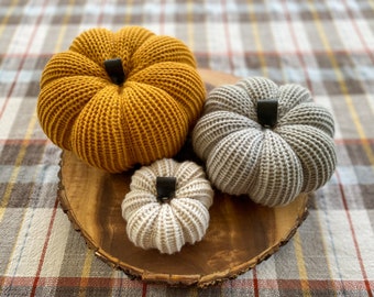Farmhouse Pumpkin Set, Fall Harvest Home Decor, Rustic Yarn Pumpkin, Autumn Knit Table Decoration, Pumpkin Decor, Mustard, Light Gray, Linen