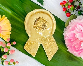 Handmade Floral Ribbon Spoon Rest - Tan Ceramic Spoon Rest with Flower Decor