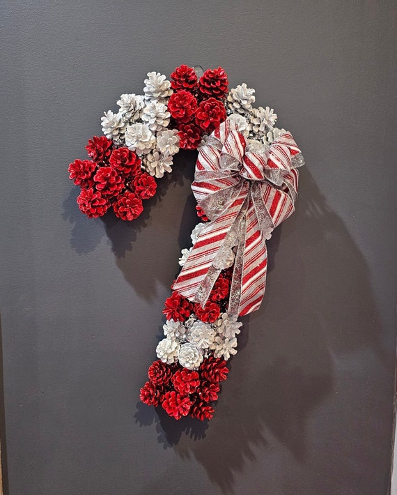 DIY Grapevine Pinecone Wreath - Lolly Jane