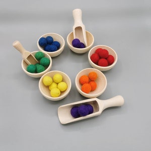 Sorting game with cups, bowls made of beech wood, sorting game, sensory game, sensory play