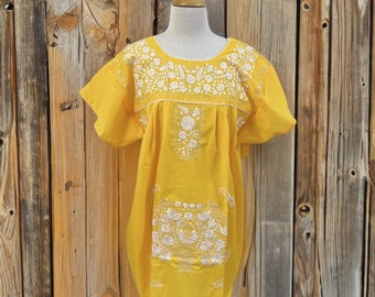 Yellow Dress with Solid White Floral Embroidery - Short dress XL