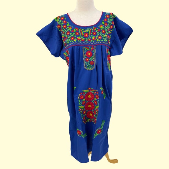 Floral Embroidery Blue Shade Short Sleeves Dress Floral Embroidery Blue Shade Short Sleeves Dress