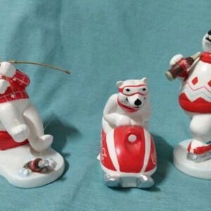 Vintage Coke Polar Bears Set of 3 figurines 1995