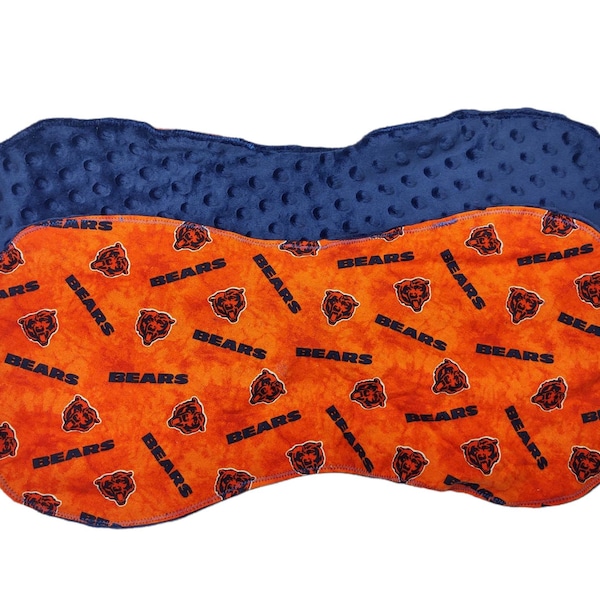 Burp Cloth set of 2 Chicago Bears Baby, Chicago Bears Baby Shower Gift, Chicago sports Baby Gift, Flannel with minky soft absorbency