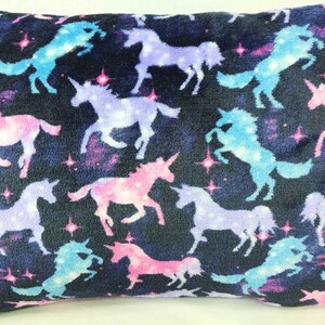 Housse de taie d'oreiller Licorne uniquement, Toddler 13 x 18, Day Care Unicorn Luxe Fleece w/ Flannel Envelope style cover, Car, bed, Grandma's or sofa image 5