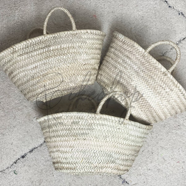 50% Off NATURAL STRAW BASKET, small rose basket, Gift straw basket, Empty Strawbaskets, Handwoven from palm leafs