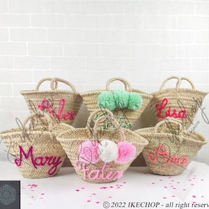 PERSONALIZED BASKET,bridal shower bags,customized straw bags,custom beach bag,straw tote,embroidered bags