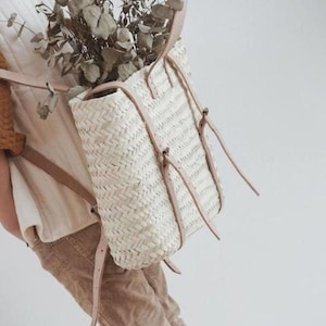 50 % OFF Straw Beach bag with leather strap - Straw backpack - Hipster backpack - boho backpack