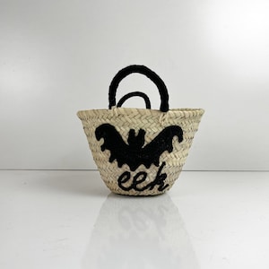 Halloween Handcrafted Tote Straw Bag: Eco-Friendly & Unique Gift, Halloween Bucket, Candy Tote, Monogram Basket, Halloween Gifts for Kids
