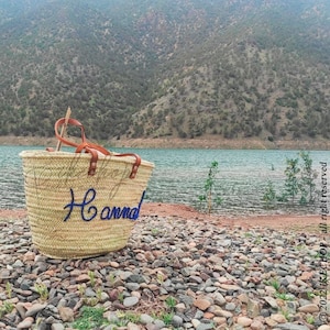 50 % OFF Monogrammed Straw bag with pompoms - customized beach bag- customized gift bag - Bridesmaid Gift- Gift for her , gift bag