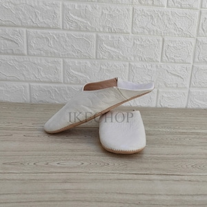HANDMADE Moroccan Babouche Slippers for Women - Soft Organic Leather Mules