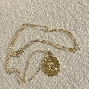 Vintage Praying Hands with SERENITY PRAYER Gold plated Necklace