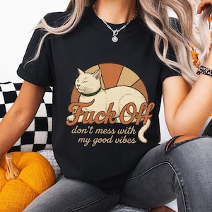 Vintage katt T-shirt, rolig sarkastisk grafisk t-shirt, bra vibbar unisex komfortfärger skjorta bild 6