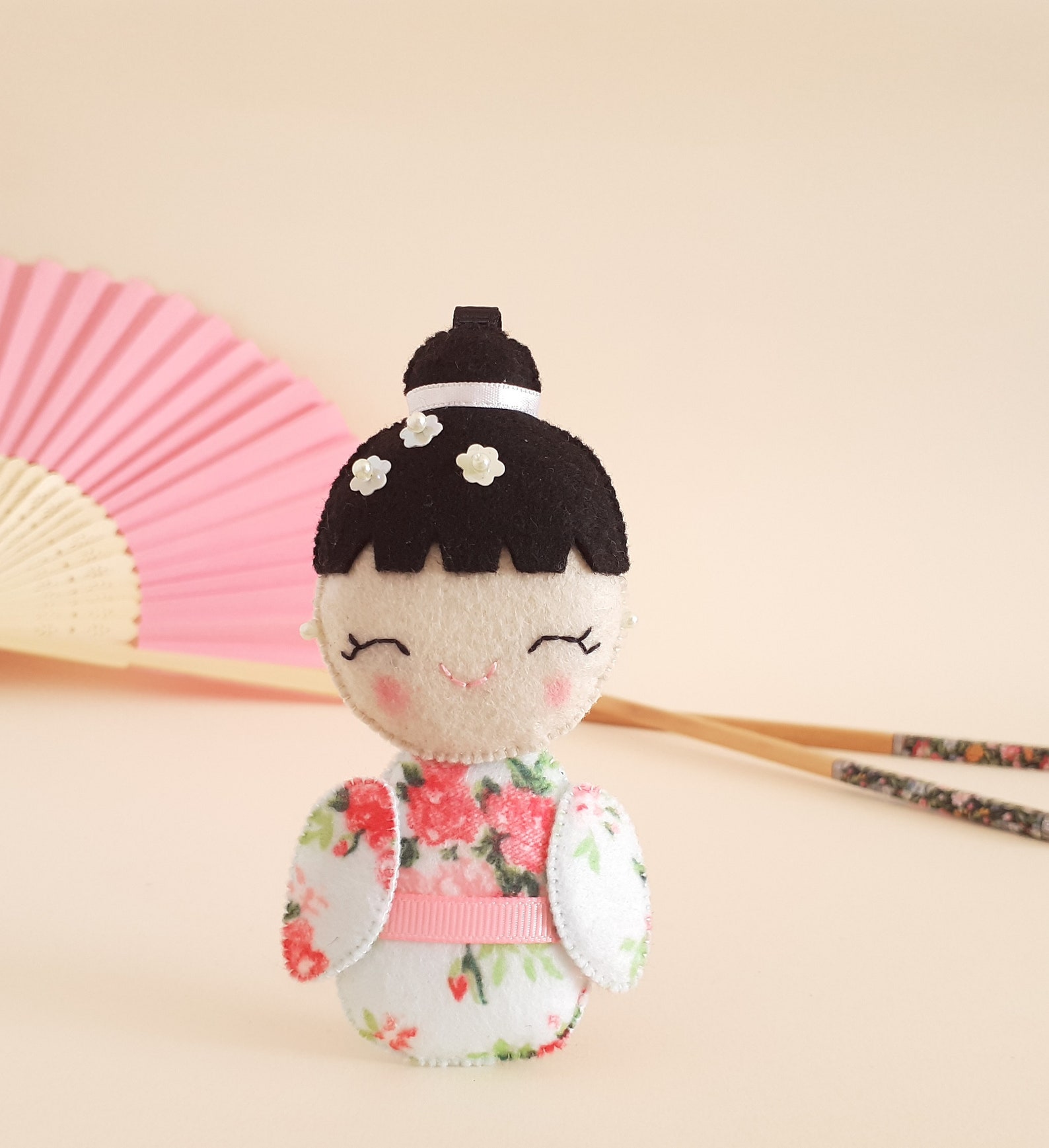 Kokeshi doll Keychain Japanese doll keychain Felt Kokeshi Etsy