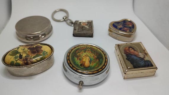 Vintage Metal Pill Box: Collectible Compacts - Etsy