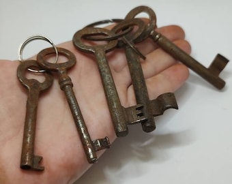 Antike Metall rostige Schlüssel Lot