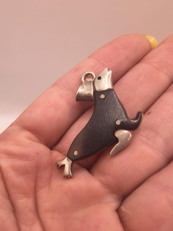 Vintage Sterling Silver Seal Pendant 925 Ebonite Inlay Modernist Animal Charm Nautical Jewelry